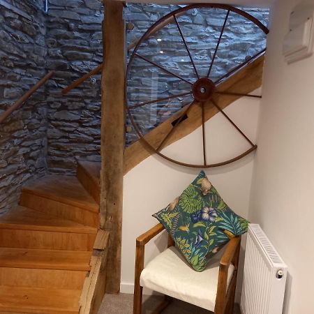 Hay Barn, Penrheol Farm, Unique Barn Conversion Builth Wells Esterno foto